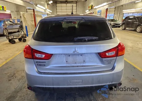 2016 Mitsubishi Outlander Sport Es z USA, uszkodzony, nr VIN JA4AR3AWXGZ041511